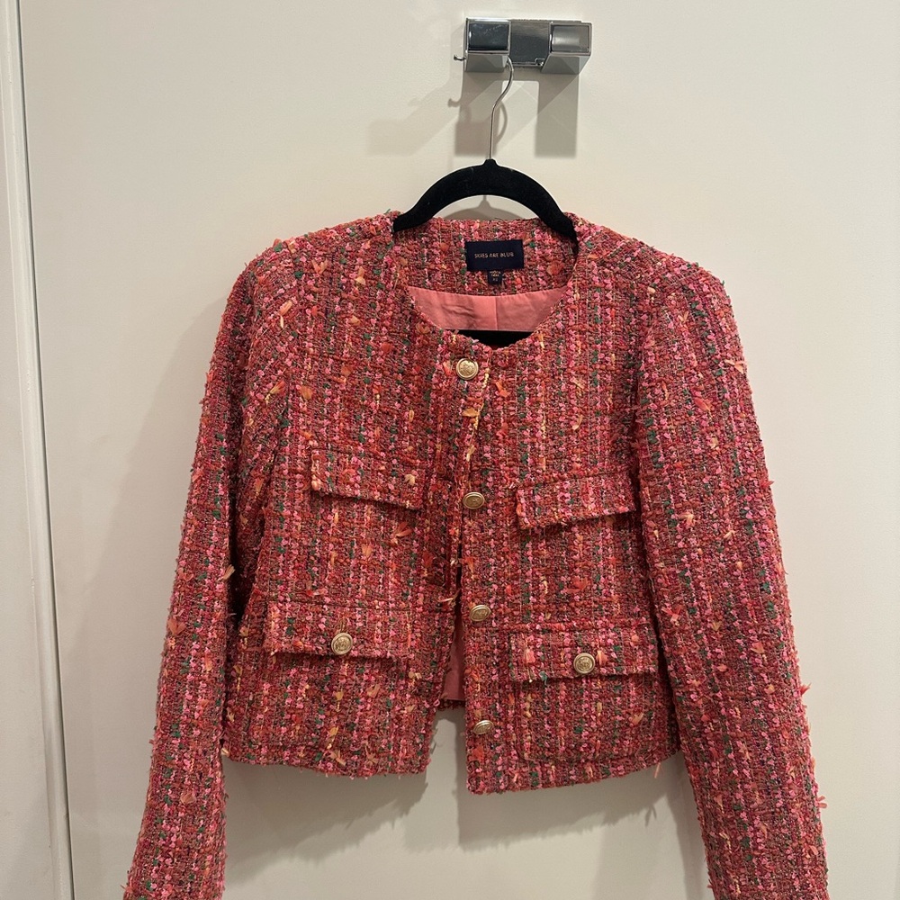 Chic Pink Tweed Jacket